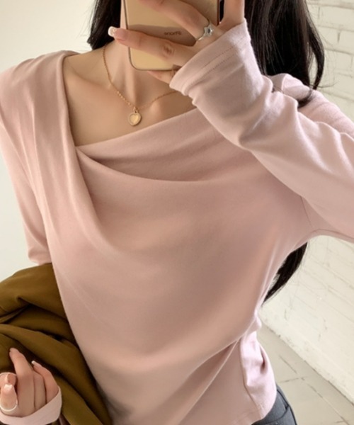 gossip!ロサンゼルス(ゴシップロサンゼルス)の「オフショルダートップス 長袖 シンプル&カジュアル デイリーインナー(シャツ/ブラウス・レディース・ブラック/ブルー/ピンク/ベージュ・FREE)」の4枚目の写真