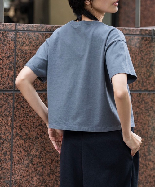 Munich（ミューニック）の「ロゴプリントTシャツ（Tシャツ/カットソー・レディース・モカ/ホワイト/ダークグレー/ライトカーキ・FREE）」の13枚目の写真