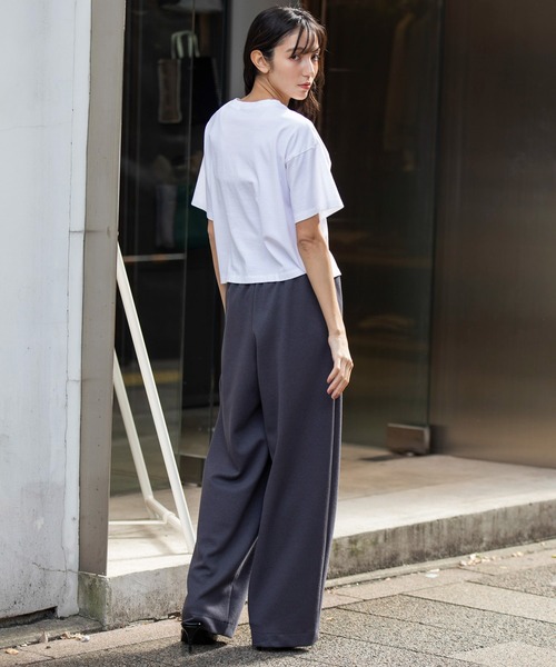 Munich（ミューニック）の「ロゴプリントTシャツ（Tシャツ/カットソー・レディース・モカ/ホワイト/ダークグレー/ライトカーキ・FREE）」の6枚目の写真