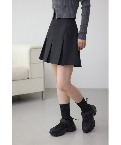 AZUL by moussy(アズールバイマウジー)の「プリーツミニスカートパンツ(スカート・レディース・ライトブラウン/ブラック/グレー系その他・FREE)」の4枚目の写真