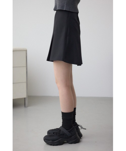 AZUL by moussy(アズールバイマウジー)の「プリーツミニスカートパンツ(スカート・レディース・ライトブラウン/ブラック/グレー系その他・FREE)」の8枚目の写真