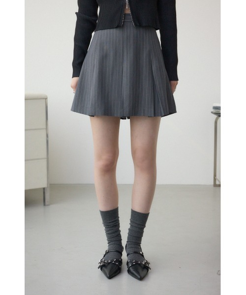 AZUL by moussy(アズールバイマウジー)の「プリーツミニスカートパンツ(スカート・レディース・ライトブラウン/ブラック/グレー系その他・FREE)」の16枚目の写真