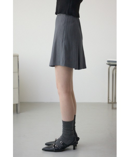 AZUL by moussy(アズールバイマウジー)の「プリーツミニスカートパンツ(スカート・レディース・ライトブラウン/ブラック/グレー系その他・FREE)」の17枚目の写真