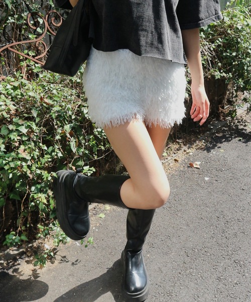 tinkerend（ティンカーエンド）の「Fur Shorts / ファーショートパンツ