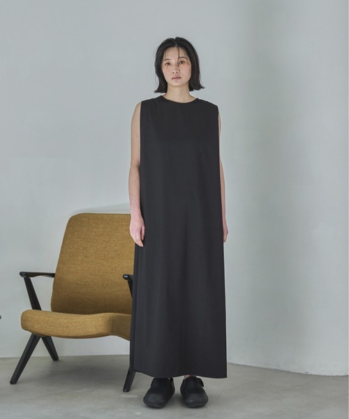 feepur(フェピュール)の「【TALLサイズあり】ノースリタックワンピース(ワンピース・レディース・ブラック/グレー・MEDIUM/TALL)」の3枚目の写真
