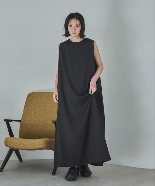 feepur(フェピュール)の「【TALLサイズあり】ノースリタックワンピース(ワンピース・レディース・ブラック/グレー・MEDIUM/TALL)」の5枚目の写真