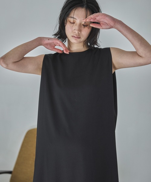 feepur(フェピュール)の「【TALLサイズあり】ノースリタックワンピース(ワンピース・レディース・ブラック/グレー・MEDIUM/TALL)」の10枚目の写真