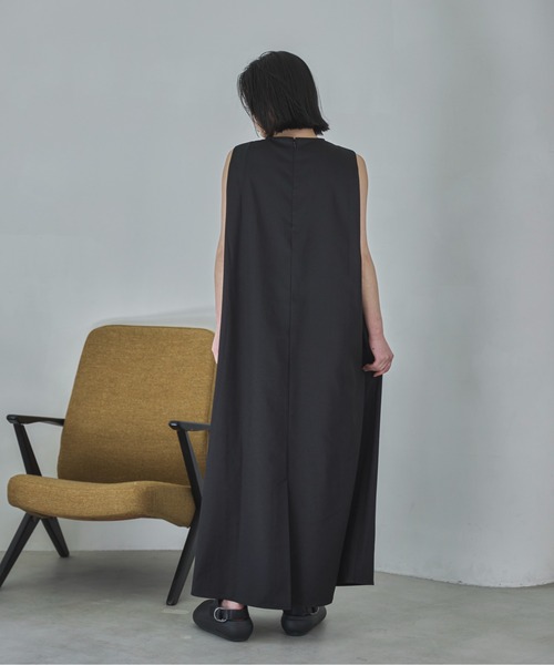feepur(フェピュール)の「【TALLサイズあり】ノースリタックワンピース(ワンピース・レディース・ブラック/グレー・MEDIUM/TALL)」の8枚目の写真
