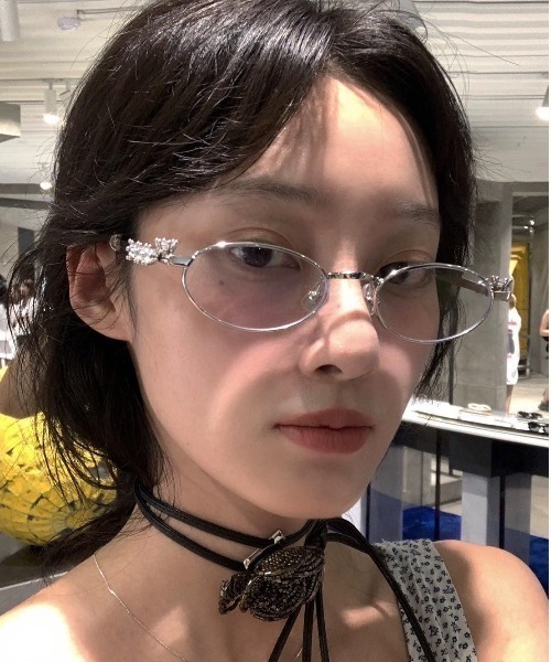 UP START（アップスタート）の「【LAMPOON】ビジューメガネ（メガネ・レディース・ゴールド/シルバー・FREE）」の9枚目の写真