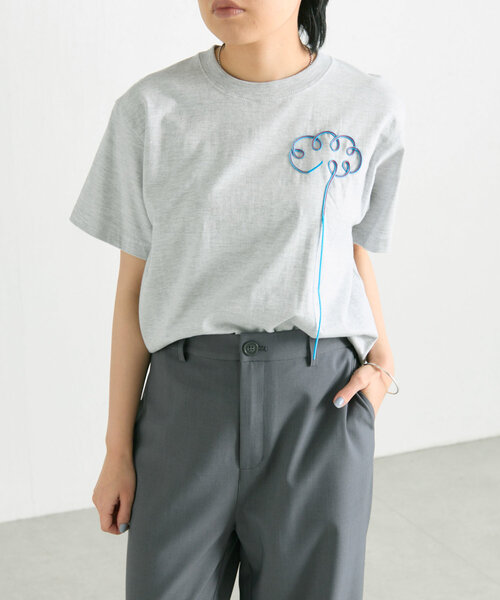 ear PAPILLONNER（イアパピヨネ）の「ニュアンスコードTシャツ【SUM1 STYLE(スミスタイル)】（Tシャツ/カットソー・レディース・ホワイト/ブラック/グレー・FREE）」の13枚目の写真