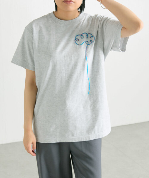 ear PAPILLONNER（イアパピヨネ）の「ニュアンスコードTシャツ【SUM1 STYLE(スミスタイル)】（Tシャツ/カットソー・レディース・ホワイト/ブラック/グレー・FREE）」の5枚目の写真