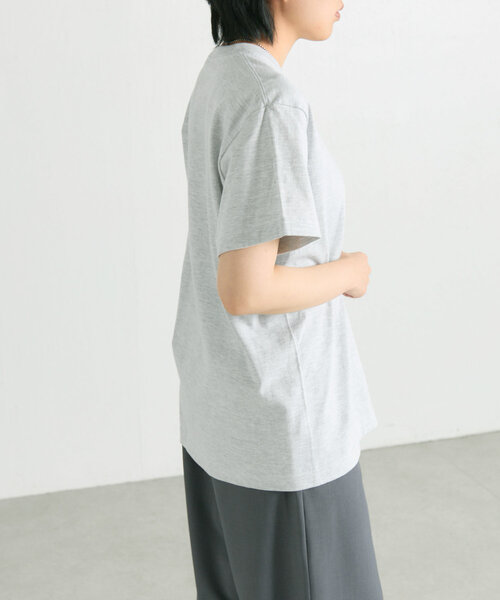 ear PAPILLONNER（イアパピヨネ）の「ニュアンスコードTシャツ【SUM1 STYLE(スミスタイル)】（Tシャツ/カットソー・レディース・ホワイト/ブラック/グレー・FREE）」の6枚目の写真