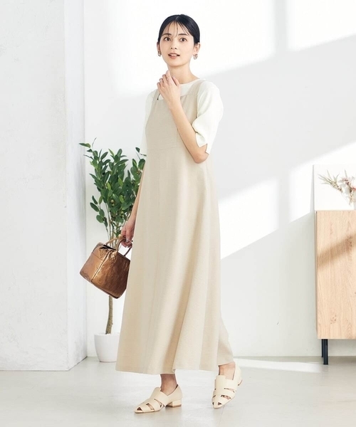 a.v.v（アーヴェヴェ）の「グルカパンプス（パンプス・レディース・ブラック/アイボリー・24.5/23.5/22.5）」の5枚目の写真