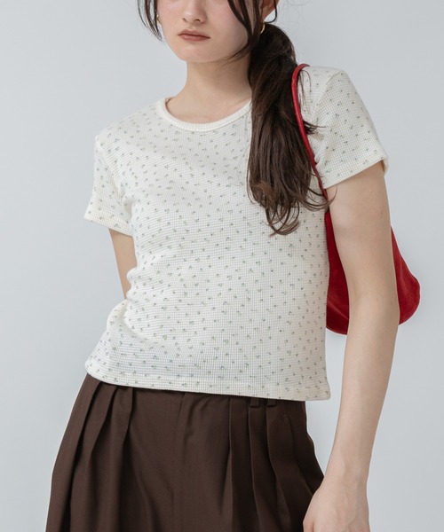 tシャツ 花柄半袖サーマルカットソー/ワッフル 花柄 小花柄 シンプル 春服 夏服 チビT コンパクト 韓国 ガーリー レディース セール】花柄半袖サーマルカットソー/ワッフル 花柄 小花柄