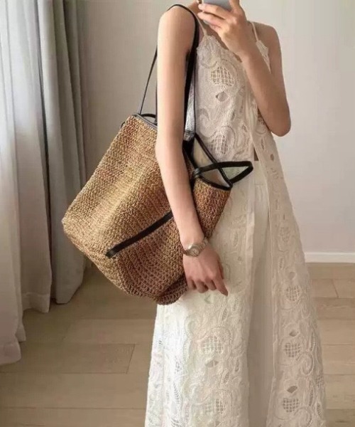 gossip!ロサンゼルス(ゴシップロサンゼルス)の「フロントオープン 総レースキャミソールワンピース(ワンピース・レディース・ホワイト・M)」の8枚目の写真