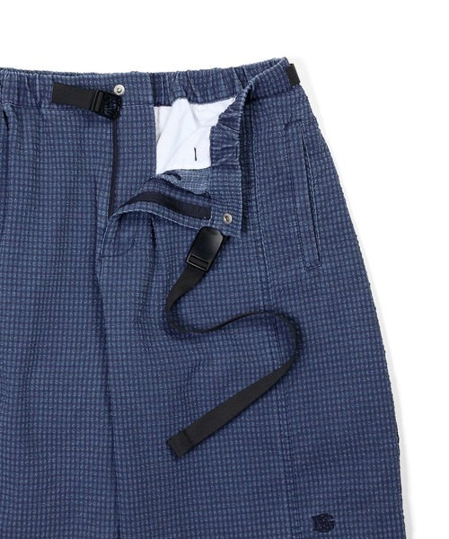 The DUFFER of ST.GEORGE(ザダファーオブセントジョージ)の「PIGMENT DYE SEERSUCKER CAMP SHORTS:顔料プリント加工 シアサッカー キャンプショーツ(その他パンツ・メンズ・グレー/カーキ/ネイビー・MEDIUM/LARGE/X-LARGE)」の17枚目の写真