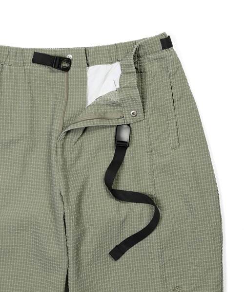 The DUFFER of ST.GEORGE(ザダファーオブセントジョージ)の「PIGMENT DYE SEERSUCKER CAMP SHORTS:顔料プリント加工 シアサッカー キャンプショーツ(その他パンツ・メンズ・グレー/カーキ/ネイビー・MEDIUM/LARGE/X-LARGE)」の16枚目の写真