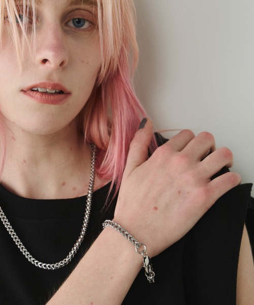 AFF AIVER(エイエフエフアイバー)の「AFF AIVER サージカルキューブチェーンブレスレット(ブレスレット・メンズ・シルバー・MEDIUM/LARGE)」の7枚目の写真