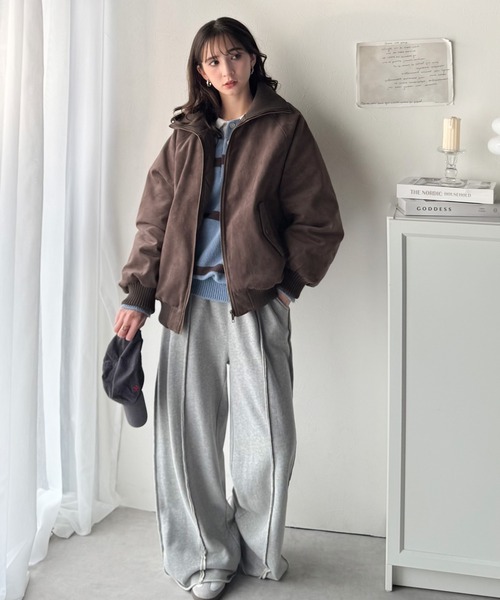 Java(ジャバ)の「《JaVaジャバコラボ》甘辛バランスで“大人可愛い”を格上げ。リブタートル オーバーサイズスウェードブルゾン(ブルゾン・レディース・チャコール/ブラウン/キャメル/ブラック・LARGE/MEDIUM/SMALL/X-LARGE)」の7枚目の写真