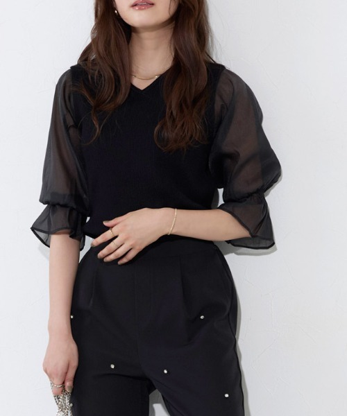 Pierrot(ピエロ)の「シアードッキングキャンディースリーブVネックニット(Tシャツ/カットソー・レディース・ブラック/ライトブルー/グレー/オフホワイト/ラベンダー・M/L)」の3枚目の写真