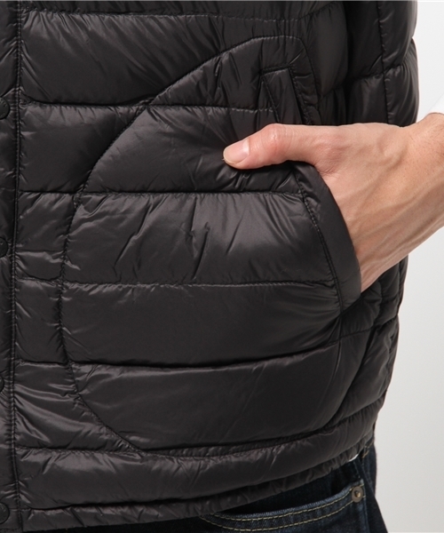 DANTON(ダントン)の「【ダントン】インナーダウンベスト*(ダウンベスト・メンズ・ブラック/ベージュ・MEDIUM/LARGE)」の11枚目の写真