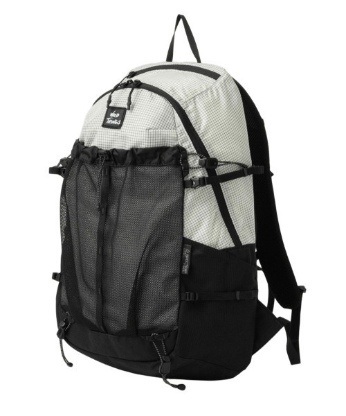 WILD THINGS(ワイルドシングス)の「WILD THINGS MINIMALIST SPECTRA BACKPACK(ワイルドシングス ミニマリスト スペクトラ バックパック)(バックパック/リュック・メンズ・ホワイト/ブラック・FREE)」の2枚目の写真
