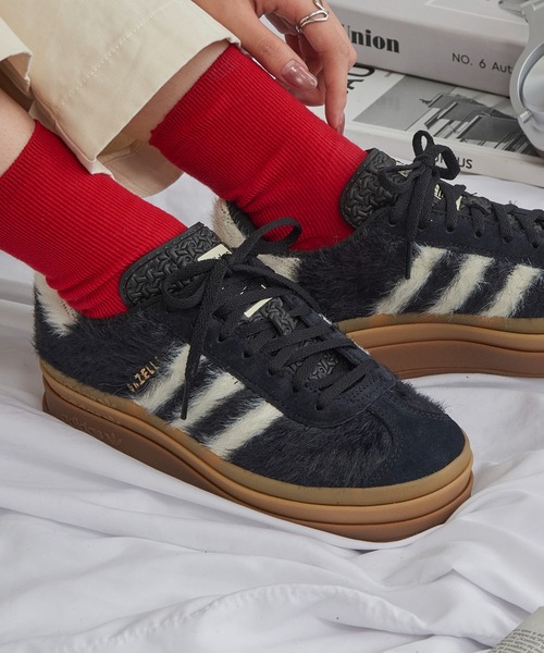 adidas Originals(アディダスオリジナルス)の「【adidas】GAZELLE BOLD W(スニーカー・レディース・ホワイト/レッド/ブラック・23cm/23.5cm/24cm/24.5cm)」の14枚目の写真