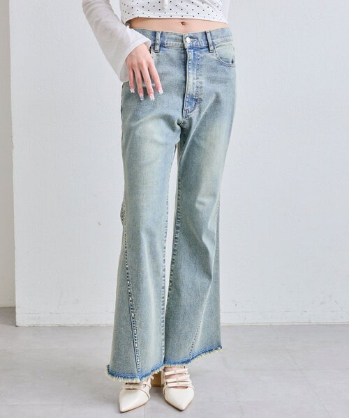 OLIVE des OLIVE（オリーブデオリーブ）の「【美シルエット/着痩せ】スタッズ付きストレッチデニムパンツ（デニムパンツ・レディース・ブルー/ブラック・SMALL/MEDIUM）」の16枚目の写真