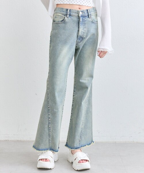 OLIVE des OLIVE（オリーブデオリーブ）の「【美シルエット/着痩せ】スタッズ付きストレッチデニムパンツ（デニムパンツ・レディース・ブルー/ブラック・SMALL/MEDIUM）」の21枚目の写真