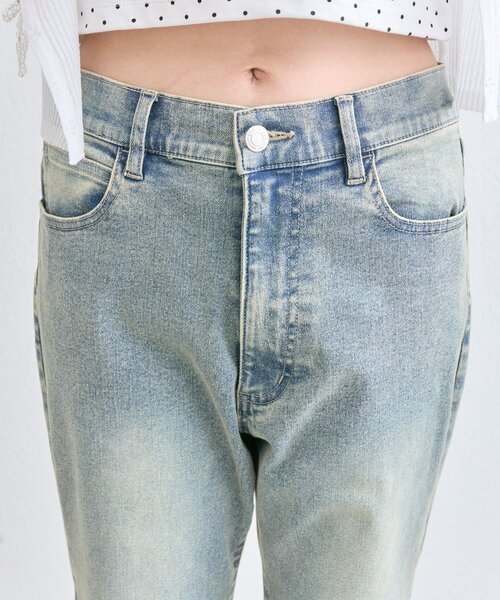 OLIVE des OLIVE（オリーブデオリーブ）の「【美シルエット/着痩せ】スタッズ付きストレッチデニムパンツ（デニムパンツ・レディース・ブルー/ブラック・SMALL/MEDIUM）」の11枚目の写真