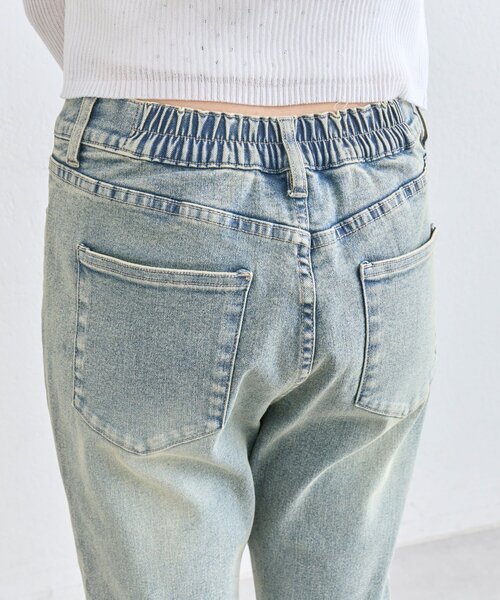 OLIVE des OLIVE（オリーブデオリーブ）の「【美シルエット/着痩せ】スタッズ付きストレッチデニムパンツ（デニムパンツ・レディース・ブルー/ブラック・SMALL/MEDIUM）」の12枚目の写真