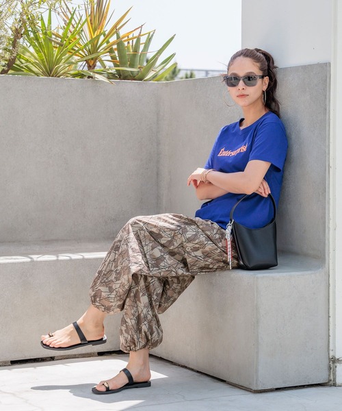 HEREIAM(ヘレイアム)の「【HEREIAM】ワンハンドルマイクロBAG(ハンドバッグ・レディース・ブラック/バーガンディー/ダークブラウン・FREE)」の5枚目の写真