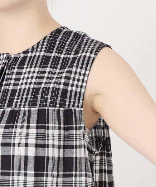 B.C STOCK(ベーセーストック)の「手洗い可 / ティアードチェックスリーブレスワンピース(ワンピース・レディース・オレンジ/ブラウン/ブラック/ブルー・FREE)」の17枚目の写真