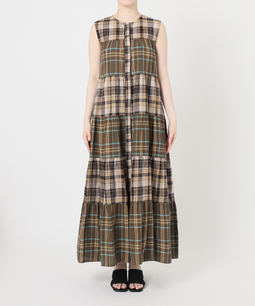 B.C STOCK(ベーセーストック)の「手洗い可 / ティアードチェックスリーブレスワンピース(ワンピース・レディース・オレンジ/ブラウン/ブラック/ブルー・FREE)」の11枚目の写真