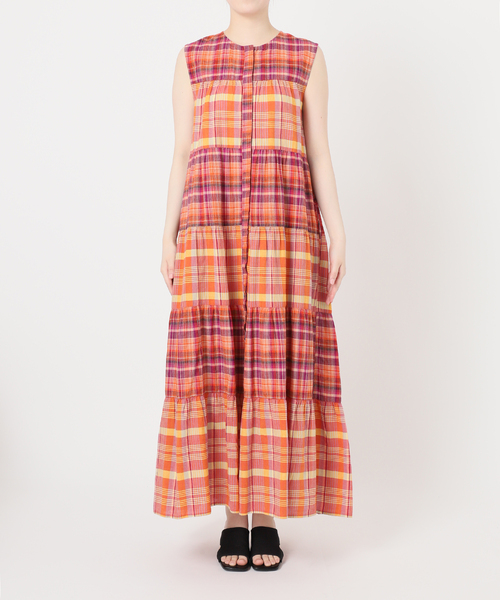 B.C STOCK(ベーセーストック)の「手洗い可 / ティアードチェックスリーブレスワンピース(ワンピース・レディース・オレンジ/ブラウン/ブラック/ブルー・FREE)」の7枚目の写真