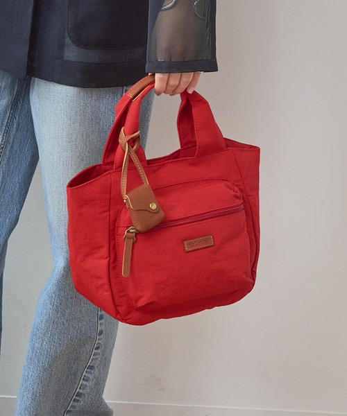 toleur（トーラ）の「【toleur】リンクルナイロンCトート 11993（トートバッグ・レディース・ブラック/レッド/オリーブ/ブラウン・FREE）」の10枚目の写真