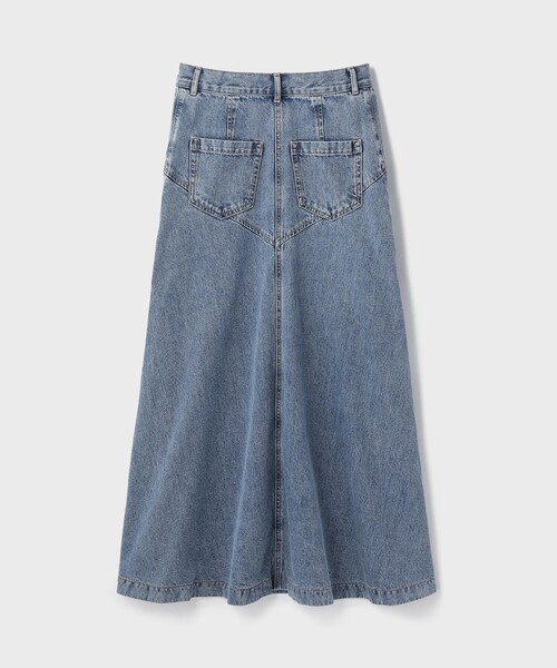 GRACE CONTINENTAL（グレースコンチネンタル）の「エンボスデニムスカート（デニムスカート・レディース・ブルー・38/36）」の8枚目の写真