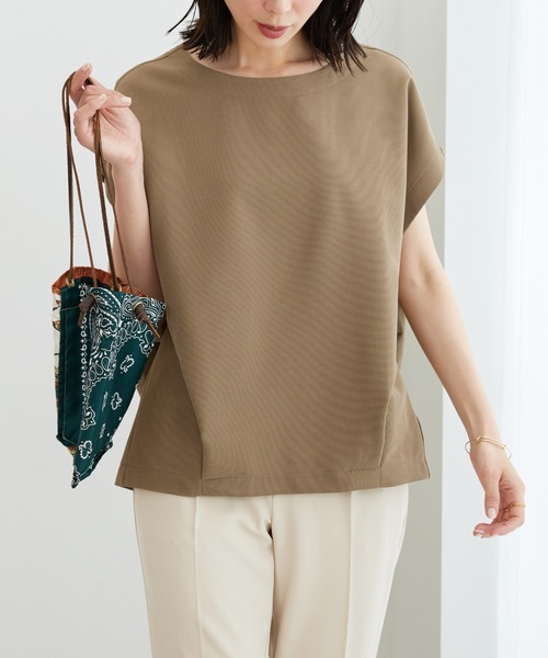 BELLUNA PLUS(ベルーナ)の「ミニワッフル素材裾タックプルオーバー(Tシャツ/カットソー・レディース・ターコイズブルー/アイボリー/モカ・MEDIUM/LARGE/X-LARGE)」の12枚目の写真