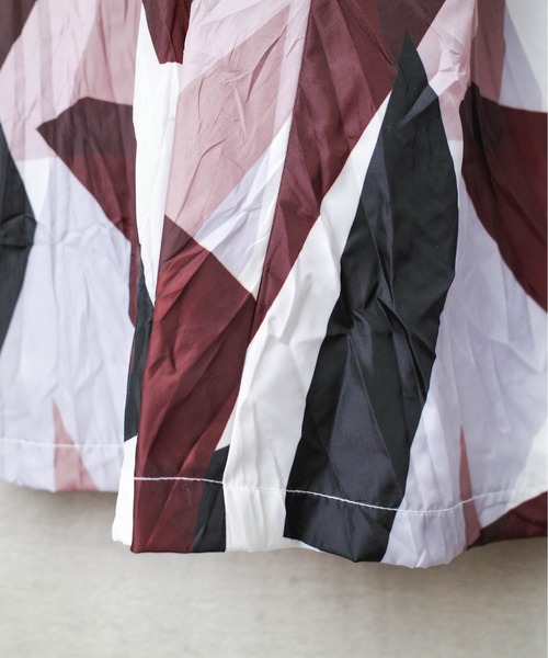 セール】【PH1】【RIM.ARK】GEOMETRY PRINT FLARE SKIRT