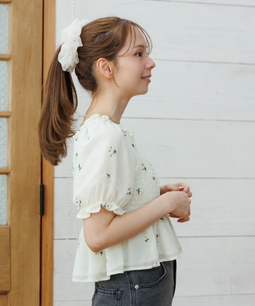 flower（フラワー）の「リボントッピングシュシュ（シュシュ・レディース・ブラウン/アイボリー・FREE）」の15枚目の写真