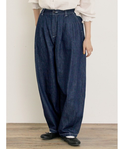 Samansa Mos2（サマンサ モスモス）の「デニムハイウエストバルーンパンツ（デニムパンツ・レディース・キナリ/インディゴブルー・マルチサイズ）」の2枚目の写真