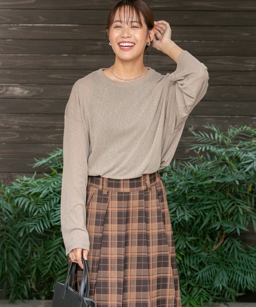 THE CRAFT CREW PRODUCTS(ザクラフトクループロダクツ)の「マルチファンクショナル スラブシアーロングスリーブTシャツ【THE CRAFT CREW PRODUCTS】(Tシャツ/カットソー・レディース・グレー/ブラック/モカ/ホワイト/ブラウン/ピンク・FREE)」の5枚目の写真