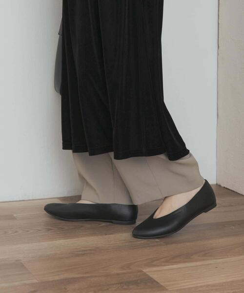 URBAN RESEARCH DOORS(アーバンリサーチドアーズ)の「Vカットパンプス(パンプス・レディース・ブラック/ブラウン・35/38/37/36)」の18枚目の写真