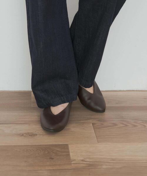 URBAN RESEARCH DOORS(アーバンリサーチドアーズ)の「Vカットパンプス(パンプス・レディース・ブラック/ブラウン・35/38/37/36)」の7枚目の写真