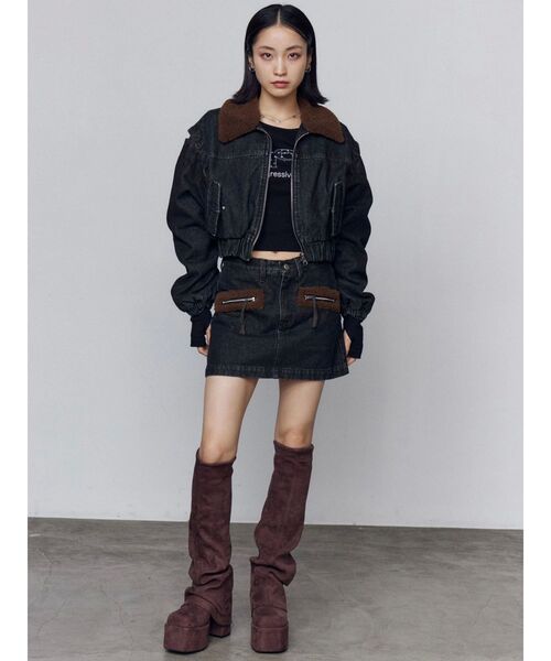 EMODA（エモダ）の「ボアポケットミニスカート（スカート・レディース・インディゴブルー/ブルー/ブラック・SMALL/MEDIUM）」の4枚目の写真