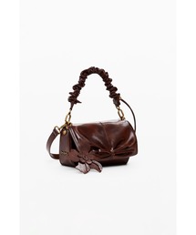 Desigual | フラワーモチーフ付きギャザーハンドルショルダーバッグ(ハンドバッグ)