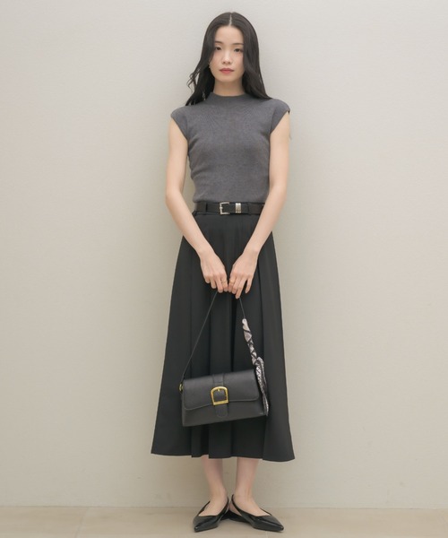 NEUNA(ヌナ)の「【スカーフ付き!】ビッグベルテッドショルダーバッグ(ショルダーバッグ・レディース・アイボリー/ブラック・FREE)」の17枚目の写真