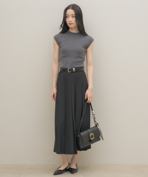 NEUNA(ヌナ)の「【スカーフ付き!】ビッグベルテッドショルダーバッグ(ショルダーバッグ・レディース・アイボリー/ブラック・FREE)」の19枚目の写真