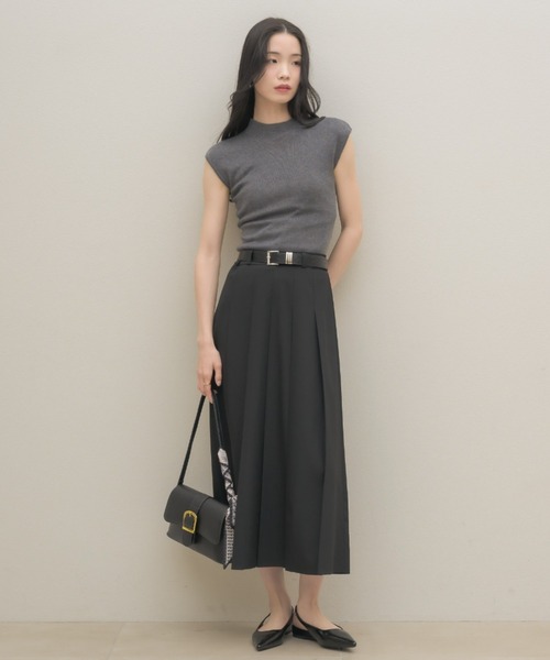 NEUNA(ヌナ)の「【スカーフ付き!】ビッグベルテッドショルダーバッグ(ショルダーバッグ・レディース・アイボリー/ブラック・FREE)」の20枚目の写真