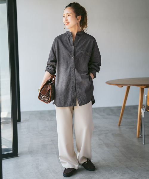 Spick & Span(スピックアンドスパン)の「《追加》バンドカラーボックスダンガリーシャツ(シャツ/ブラウス・レディース・ブルー系その他/ブラック・FREE)」の3枚目の写真
